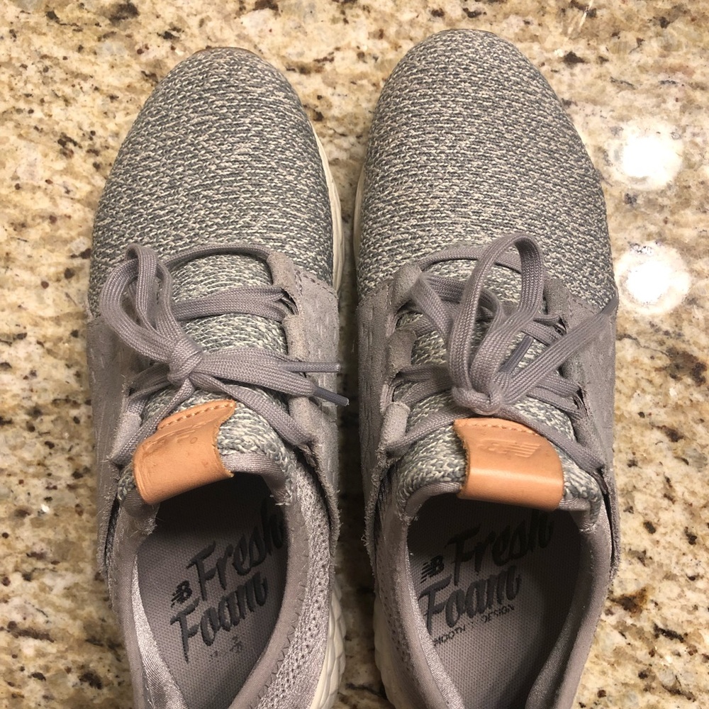 Women’s new balance fresh foam gray shoes, size 9